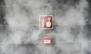 fumo sui segnali di emergenza